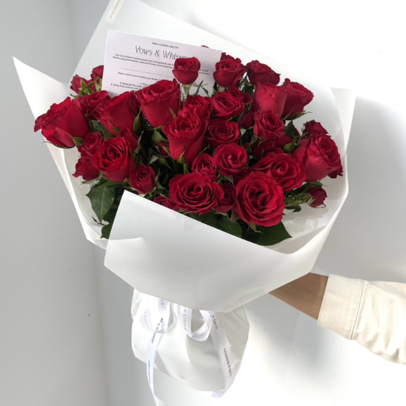 Luxe Dozen Roses Wrap